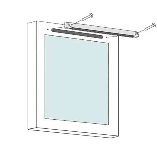 Fenêtres PVC avec perçage de mortaise, vissage du auvent